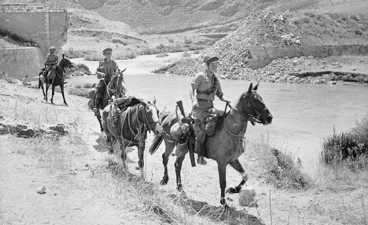 Fighting Vichy from Horseback